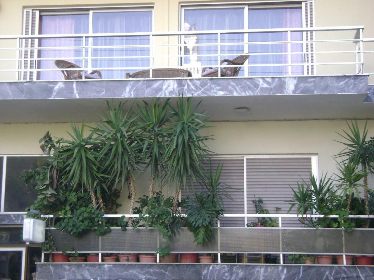 Avra Apartment Artemida  Exterior photo